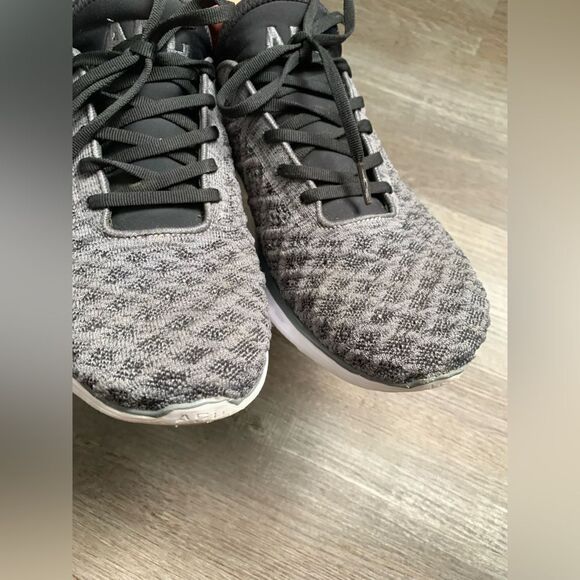 APL Techloom Phantom Sneakers Performance Sneakers Gray Black Men’s Size 11 Used - Picture 7 of 16